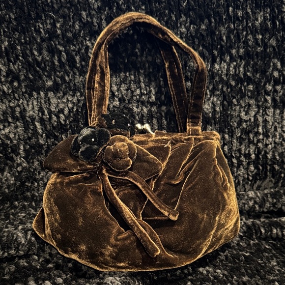 Luxurious Velvet Clutch in Rich Brown - Picture 2 of 8